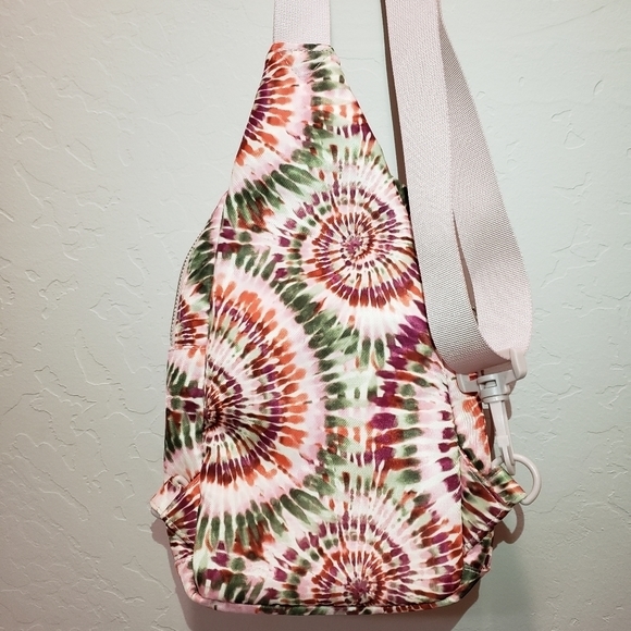 TIE-DYE SLING BACKPACK⭐ - Picture 6 of 11
